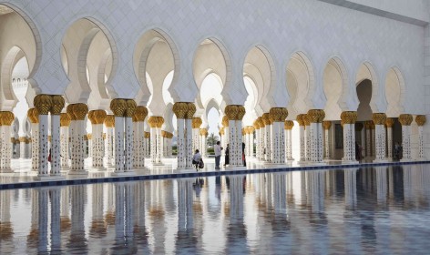 Mosque, Abu Dhabi, U.A.E.