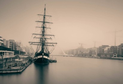 Famine Ship in the Fog by Peter Brennan