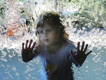 Victoria by Phil Tung